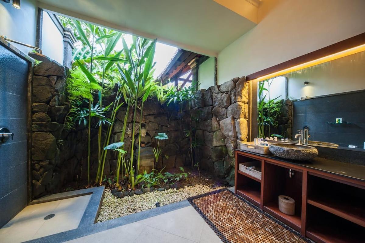 Luxury 3Br Infinity Jungle View Aashaya Villa Ubud Dış mekan fotoğraf